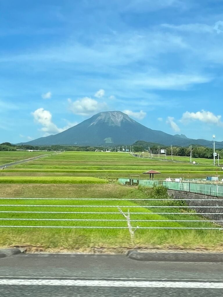 中国地方最高峰、日本で3番目の国立公園となった大山とその裾野