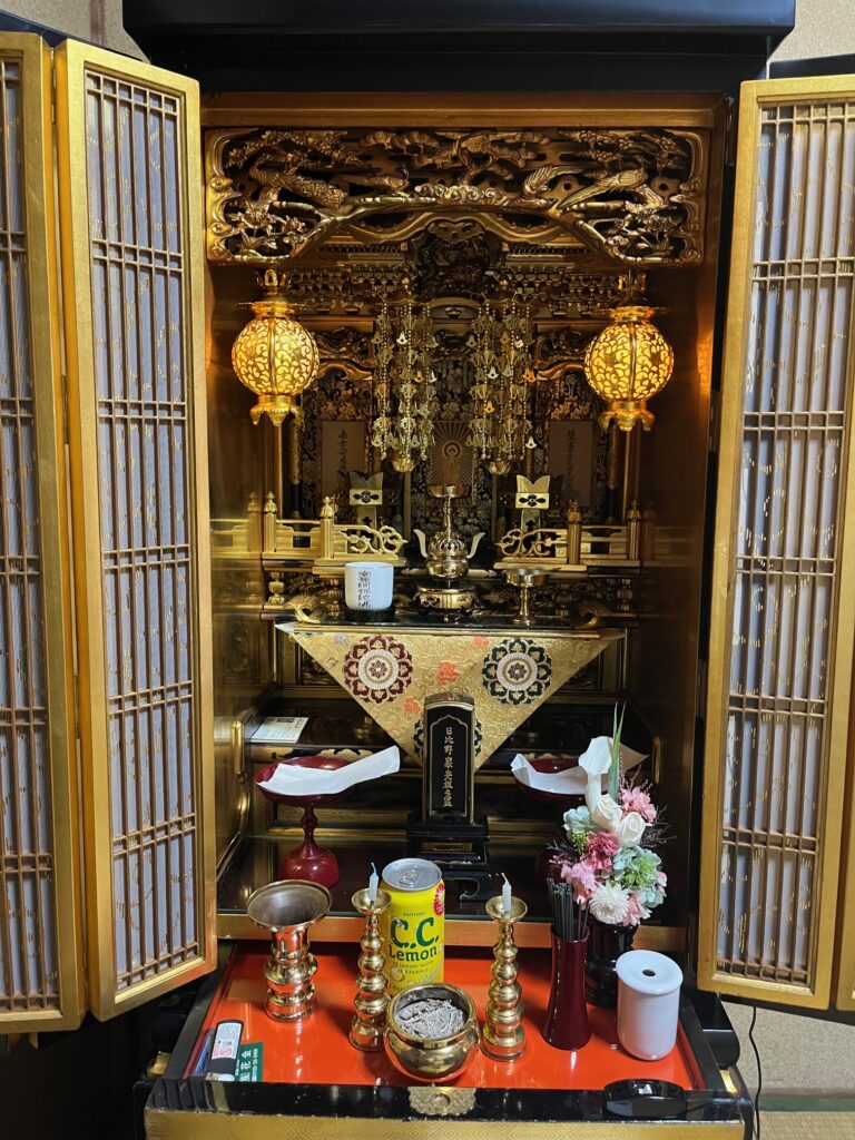 兵庫県尼崎市から大阪府茨木市への仏壇引越し・移動、運搬輸送する前のお仏壇